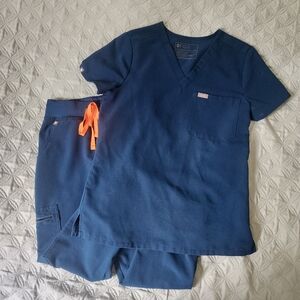 Figs Deep Reef Catarina Top and Zamora Joggers XXSP